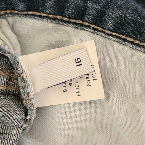 CALVIN KLEIN Women's Light Wash Bootcut Jeans, size 16 (run small) - Picture 9 of 10